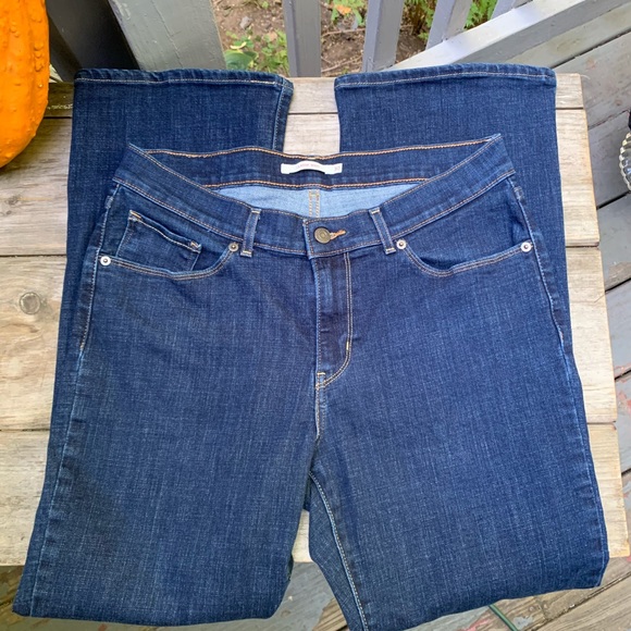 LEVIS Women’s Classic Boot Jeans - Picture 2 of 7